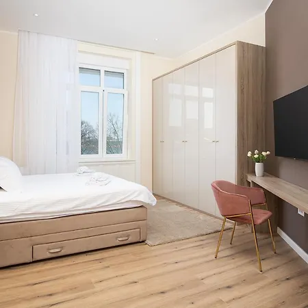 Grand Munz Daire Pula