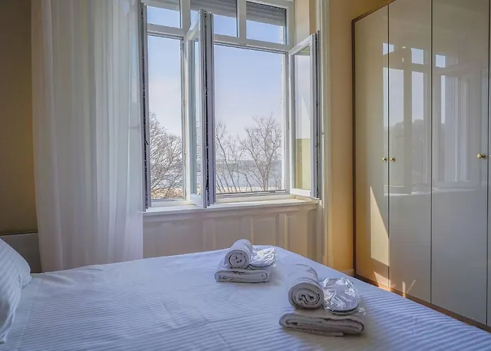 Grand Munz Apartman Pula